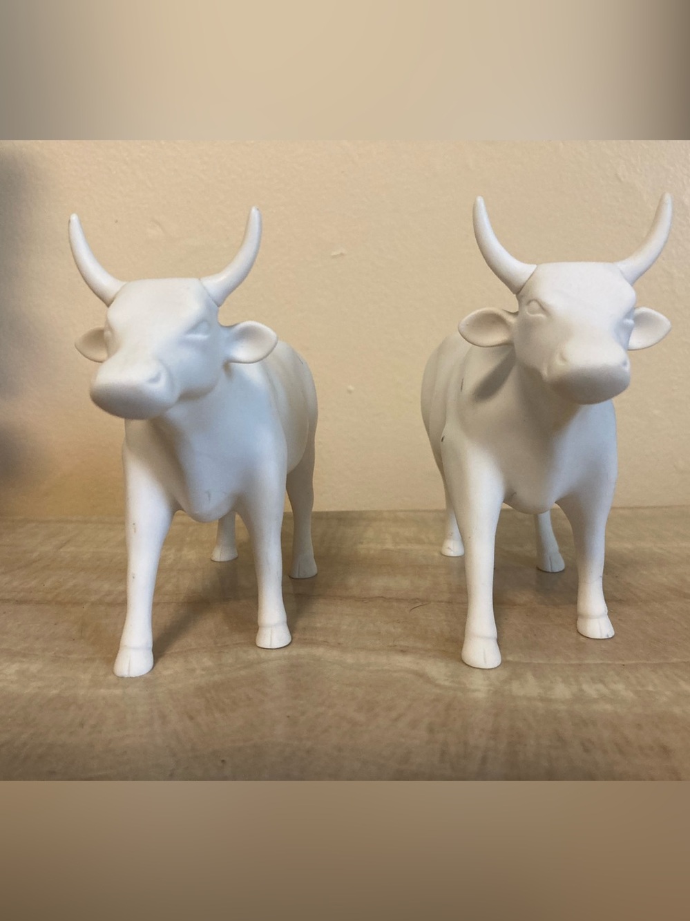 Paint Your Own Cow Parade White Ceramic Cow Figurines - Decorative Home Art